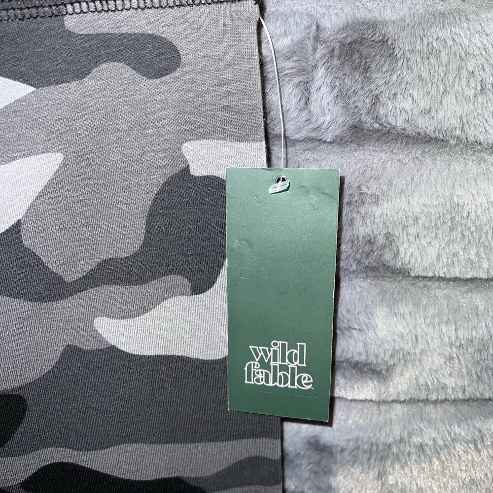 NWT Wild Fable High Rise Leggings